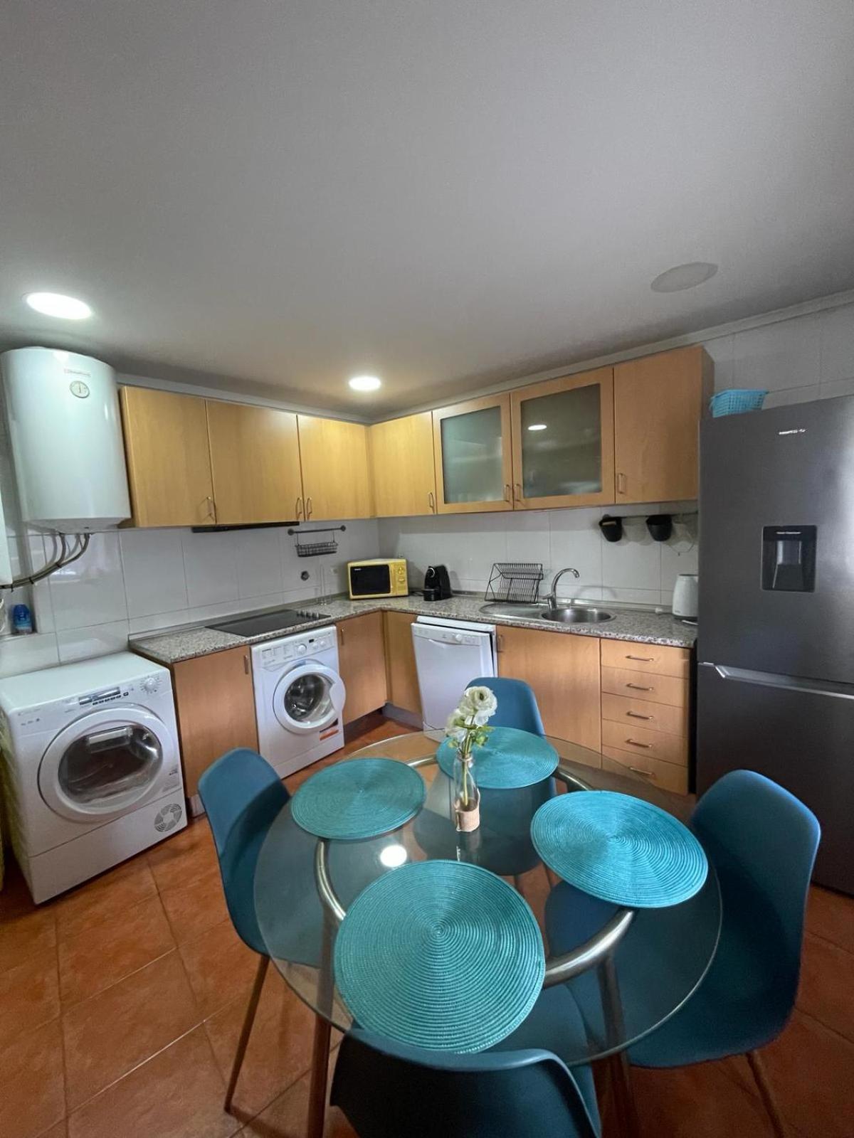 Апартаменти Flat4U Паредес Екстер'єр фото